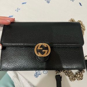 Interlocking Wallet on Chain black Leather Gucci bag